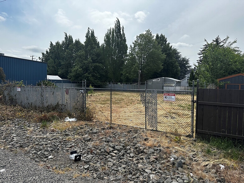 Primary Photo Of 308 SE 97th St, Portland Land For Sale