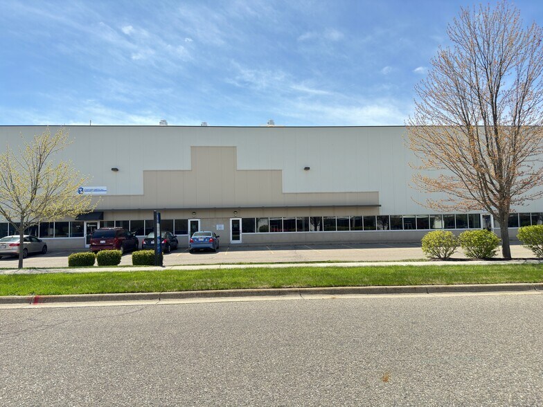 More Photos Of 4055 English Oak Dr, Lansing Light Manufacturing For Lease