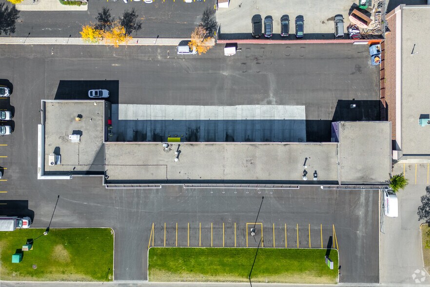 More Photos Of 3510 32nd St NE, Calgary Carwash For Sale