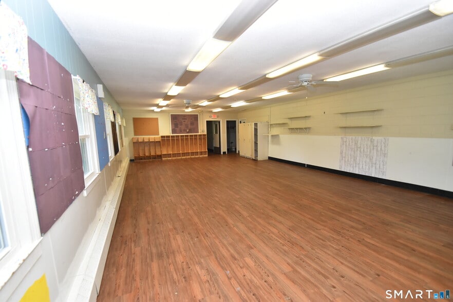 More Photos Of 206 House St, Glastonbury Land For Sale