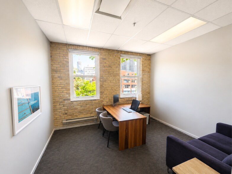More Photos Of 10 Alcorn Ave, Toronto Office For Lease