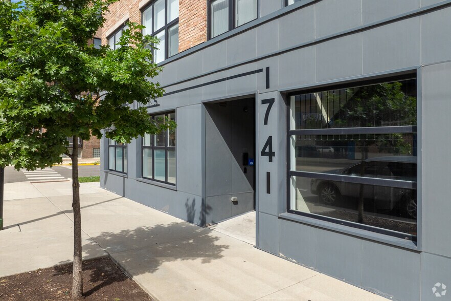 More Photos Of 1741 N Western Ave, Chicago Apartments For Sale