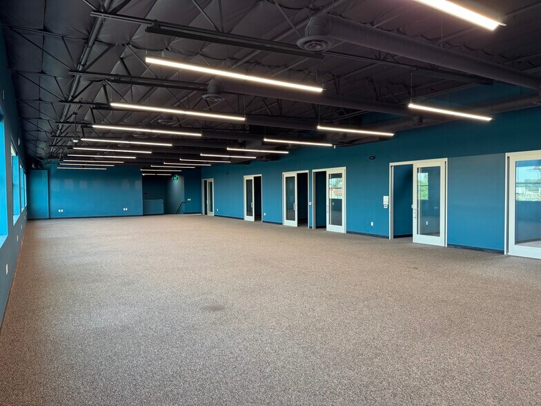 More Photos Of 21010 S Figueroa St, Carson Showroom For Sale