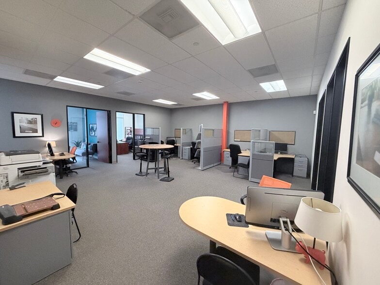 More Photos Of 100 Cortona Way, Brentwood Medical For Sale