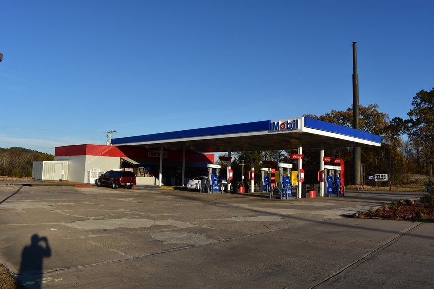 More Photos Of 8701 Maumelle Blvd, Maumelle Service Station For Sale