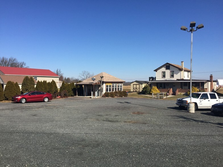 More Photos Of 1499 E Philadelphia Ave, Gilbertsville Storefront Retail Residential For Sale