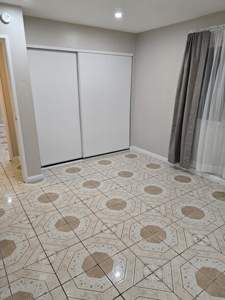 More Photos Of 4781 E Craig Rd, Las Vegas Apartments For Sale