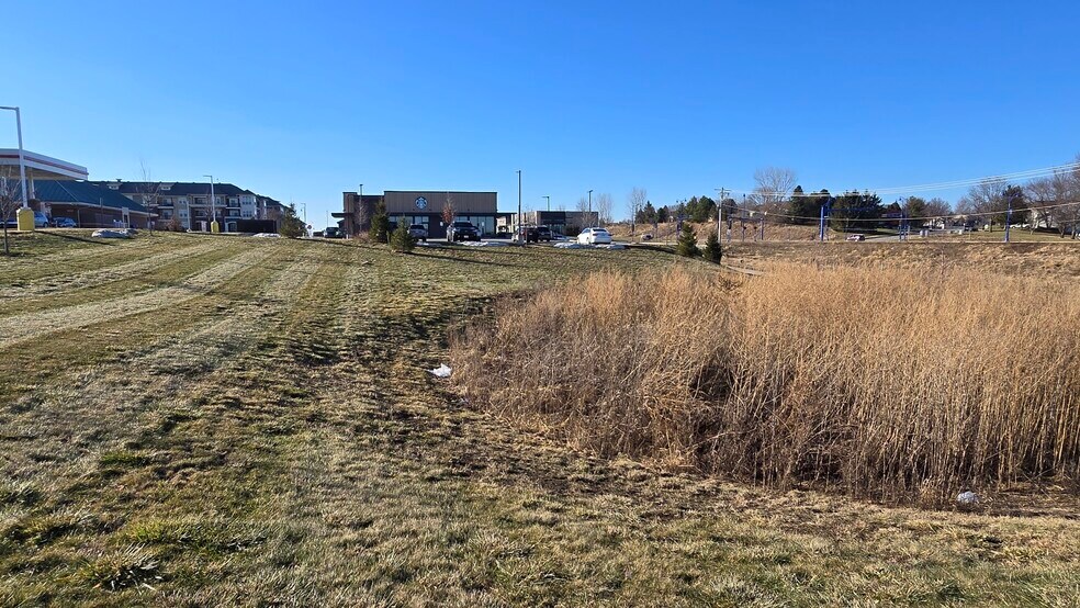 More Photos Of 147 West End Cir, Verona Freestanding For Lease