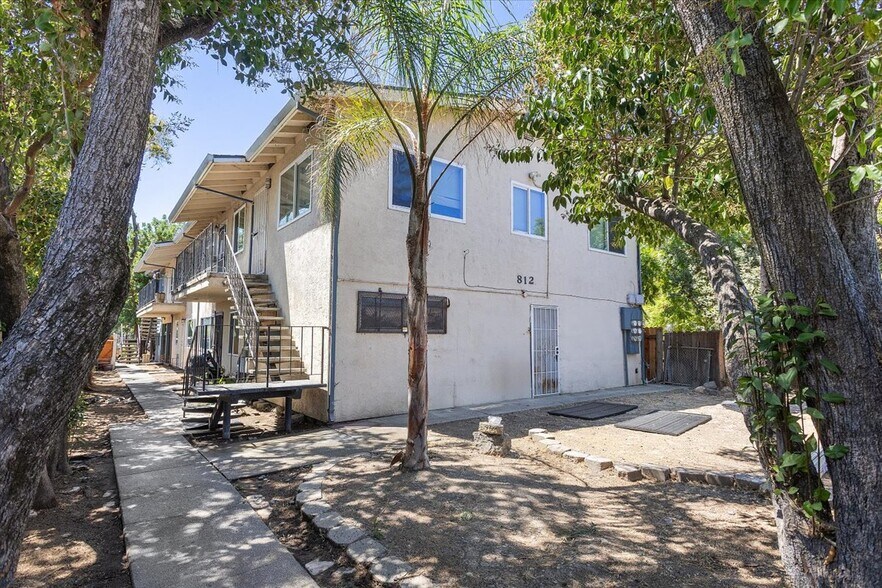 More Photos Of 812 Delaware St, Fairfield Apartments For Sale