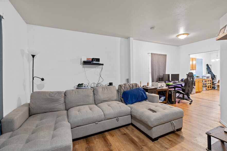 More Photos Of 140 S Chase St, Heppner Apartments For Sale