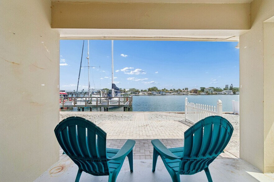 More Photos Of 2307 Bay Blvd, Indian Rocks Beach Apartments For Sale