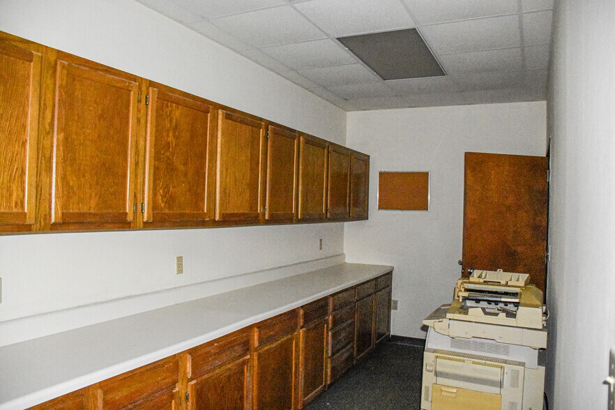 More Photos Of 31 Quail Run, Edgefield Office For Sale