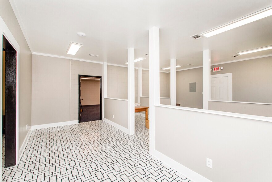 More Photos Of 302 Louisiana Ave, Bogalusa Office For Lease