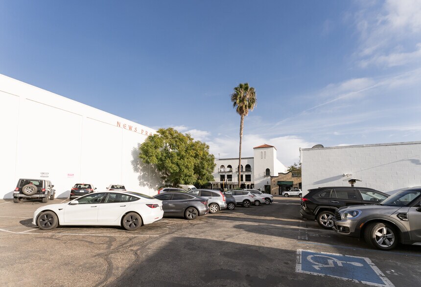 More Photos Of 710-720 State St, Santa Barbara General Retail For Lease