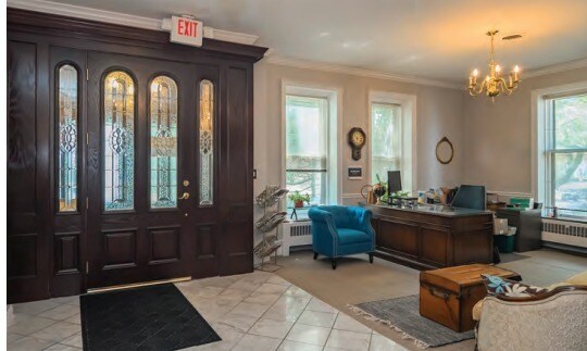 More Photos Of 1749 N Prospect Ave, Milwaukee Office For Sale