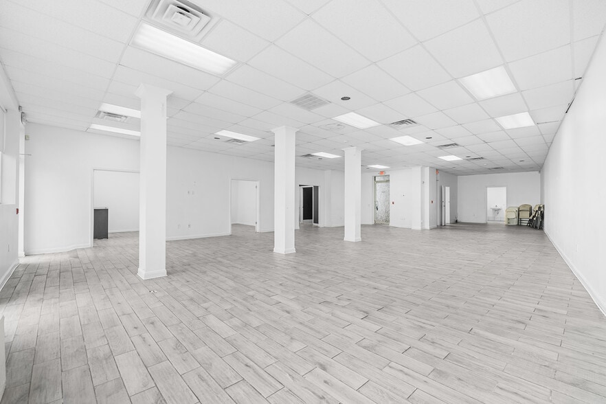 More Photos Of 1 W Englewood Ave, Englewood Freestanding For Lease