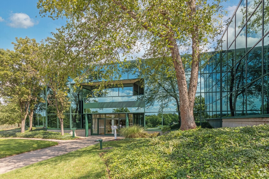 More Photos Of 14104-14116 Newbrook Dr, Chantilly Light Distribution For Lease