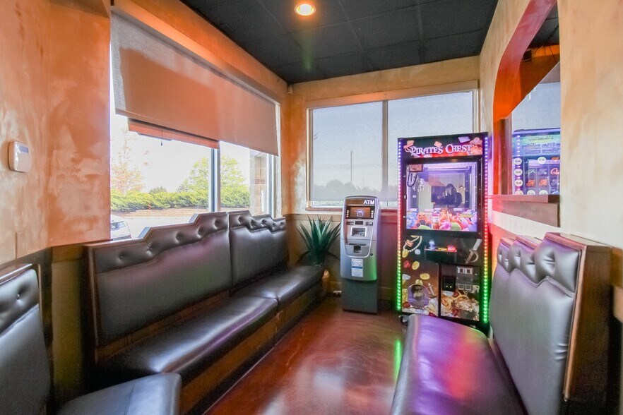More Photos Of 2423 N Kossow Rd, Waukesha Restaurant For Sale