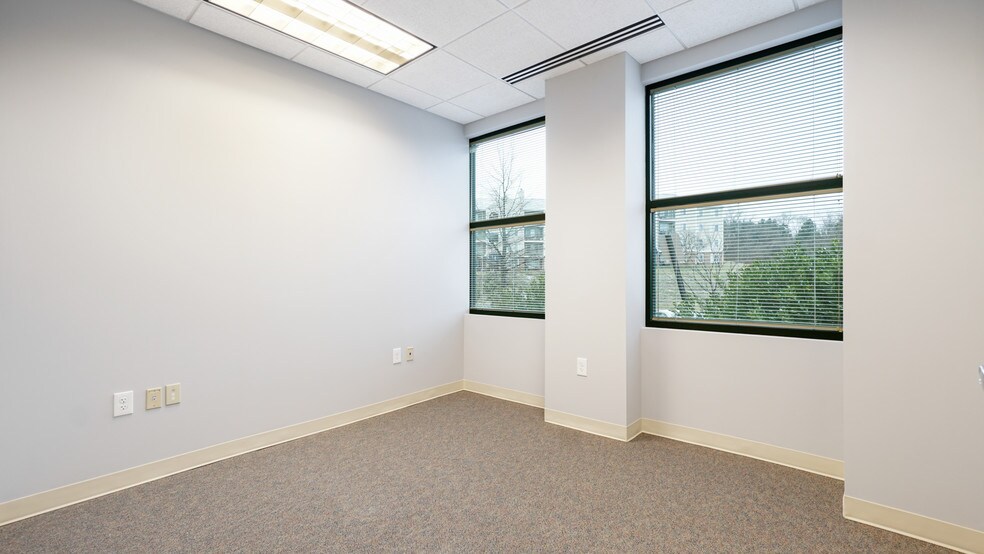 More Photos Of 9161 Liberia Ave, Manassas Medical For Lease