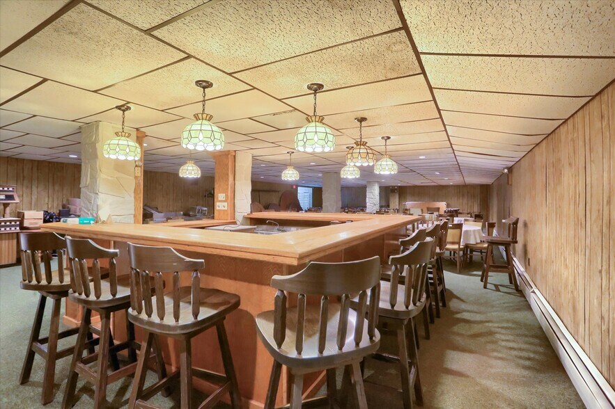 More Photos Of 145 Chamberlaine Ave, Pottsville Restaurant For Sale