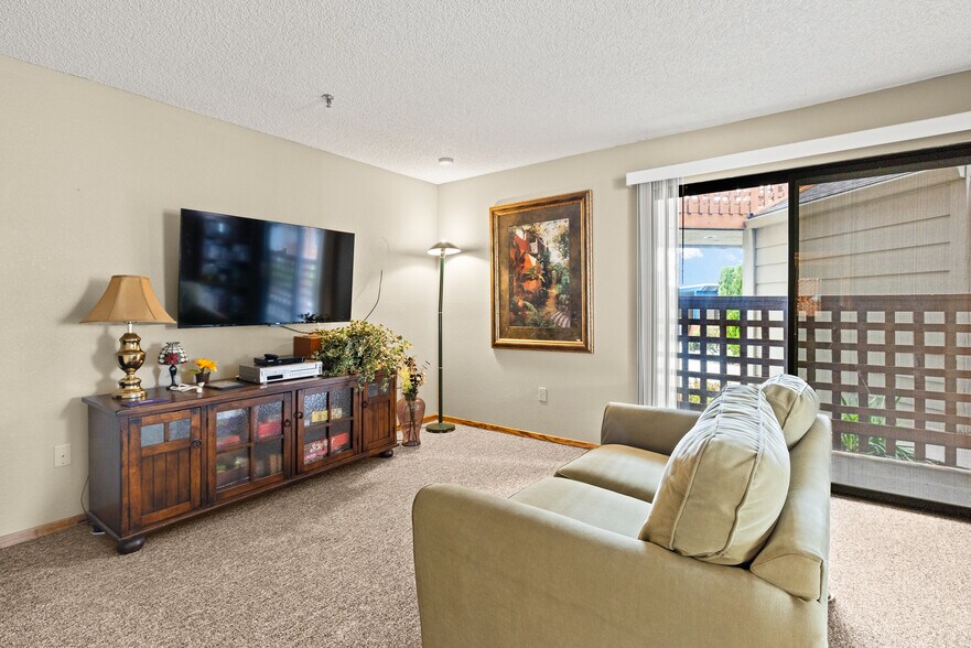 More Photos Of 2701 Sierra Sunrise Ter, Chico Apartments For Sale