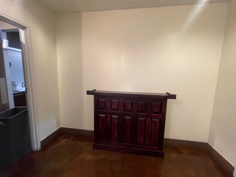 More Photos Of 2636 E 11th St, Tulsa Hotel For Lease