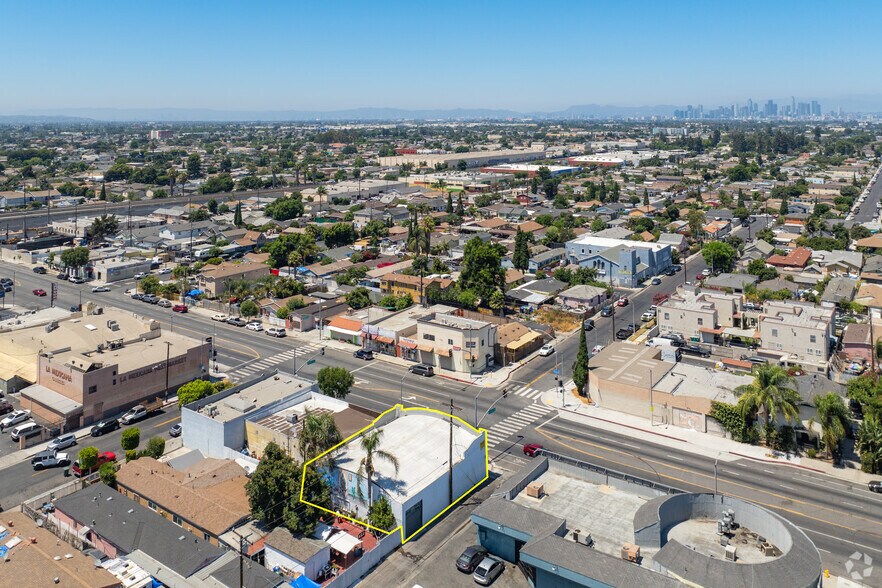 More Photos Of 1808 Firestone Blvd, Los Angeles Light Distribution For Sale