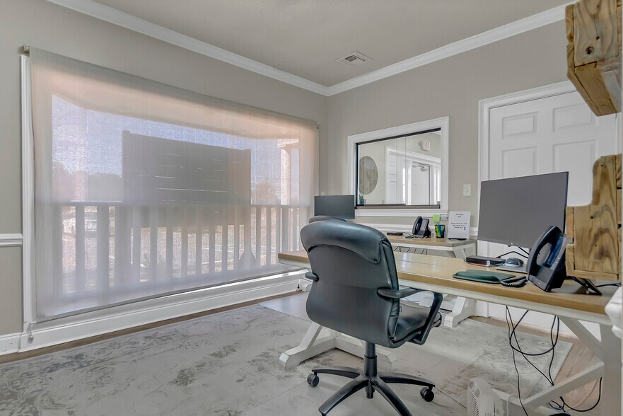 More Photos Of 1501 US Highway 19 S, Leesburg Office For Sale