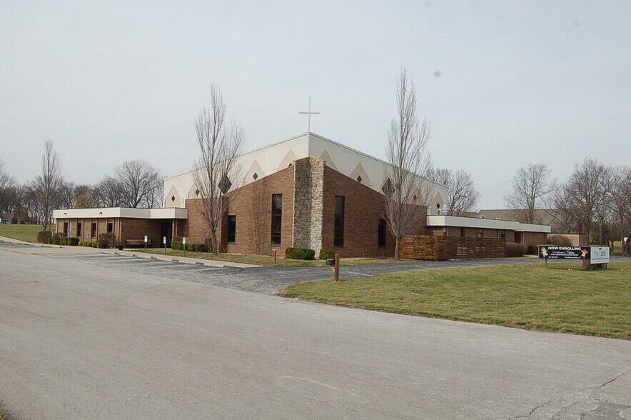Primary Photo Of 3609 SW State Route 7, Blue Springs Coworking Space