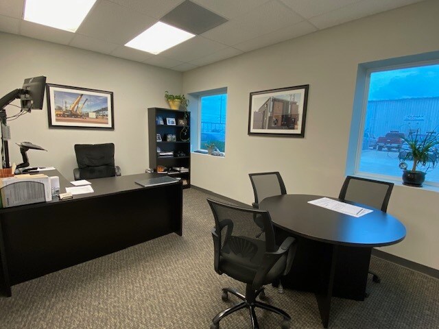 More Photos Of 7003 Highway 225, Deer Park Warehouse For Lease