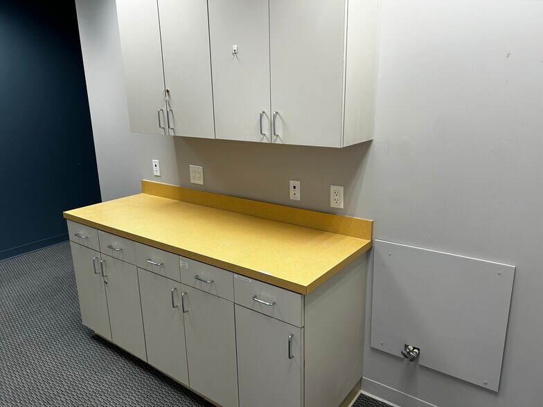 More Photos Of 4245 Johns Creek Pky, Suwanee Medical For Lease