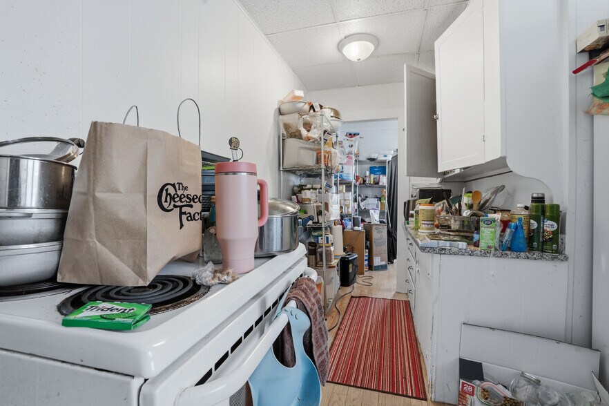 More Photos Of 632 Fall River Ave, Seekonk Apartments For Sale