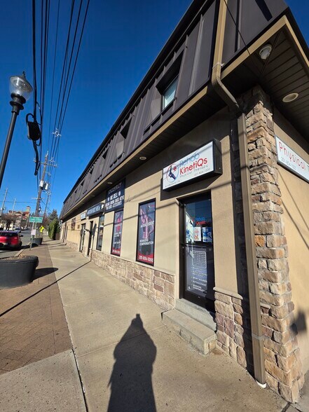 More Photos Of 301 Hoboken Rd, Carlstadt Storefront Retail Office For Sale