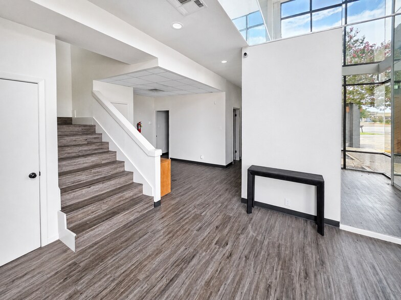 More Photos Of 4104 Houston Hwy, Victoria General Retail For Sale
