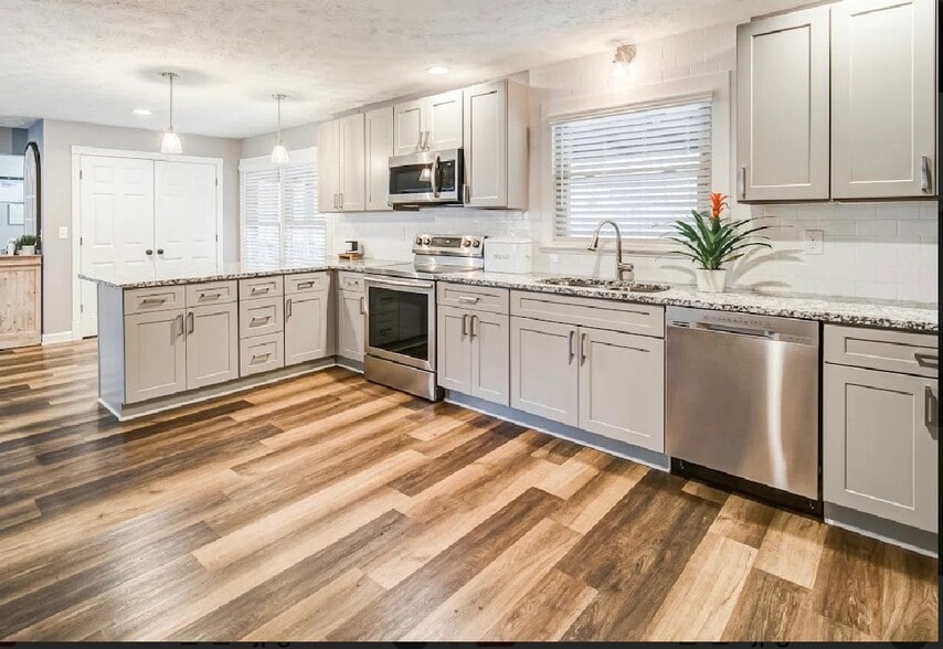 More Photos Of 1058 Tullis Rd, Lawrenceville Healthcare For Sale