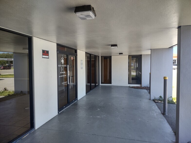 More Photos Of 3140 34th St N, Saint Petersburg Freestanding For Lease