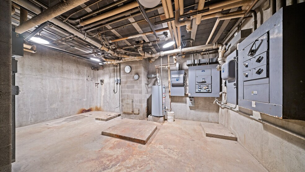 More Photos Of 1600 Toledo Rd, Norwalk Light Distribution For Lease