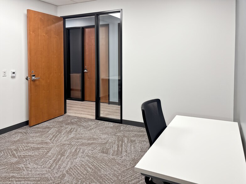 More Photos Of 303 Congressional Blvd, Carmel Coworking Space