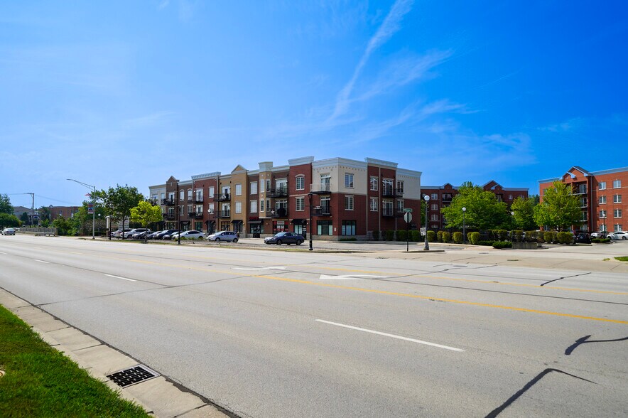 More Photos Of 3400 Kirchoff Rd, Rolling Meadows Apartments For Sale