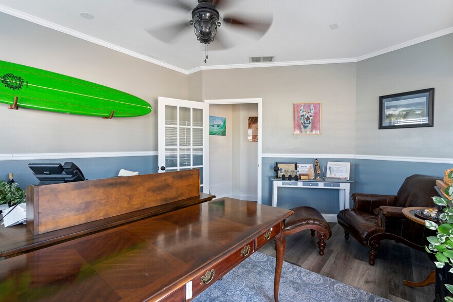 More Photos Of 599 Sherwood Ave, Satellite Beach General Retail For Lease