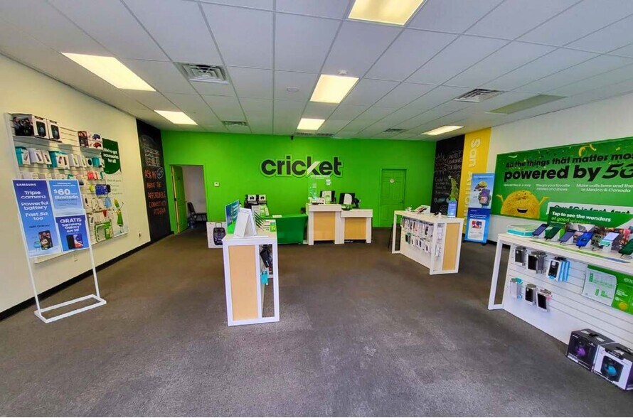 More Photos Of 3023 Thousand Oaks Dr, San Antonio Unknown For Lease