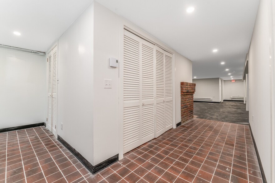 More Photos Of 2431 Route 57 East, Washington Office Residential For Sale