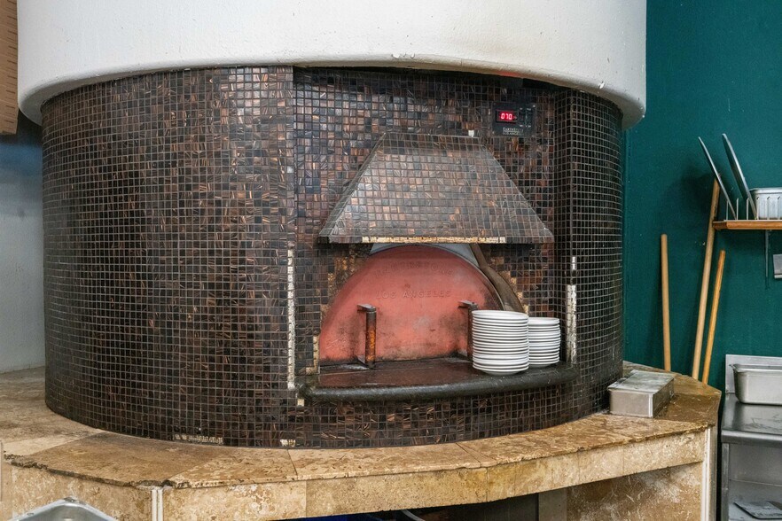 More Photos Of , Saint Pete Beach General Retail For Sale