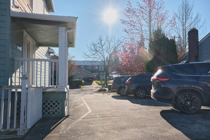 More Photos Of 1491 Commercial St SE, Salem Office Residential For Sale