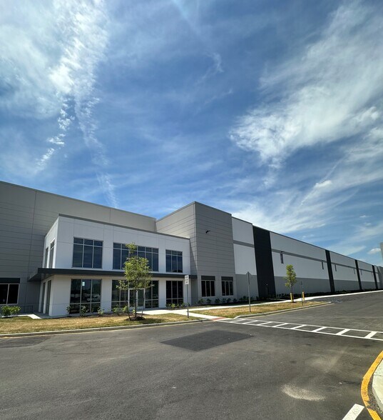 More Photos Of 1800 NJ-38, Lumberton Distribution For Lease