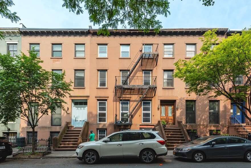 Primary Photo Of 122 Hoyt St, Brooklyn Multifamily For Sale