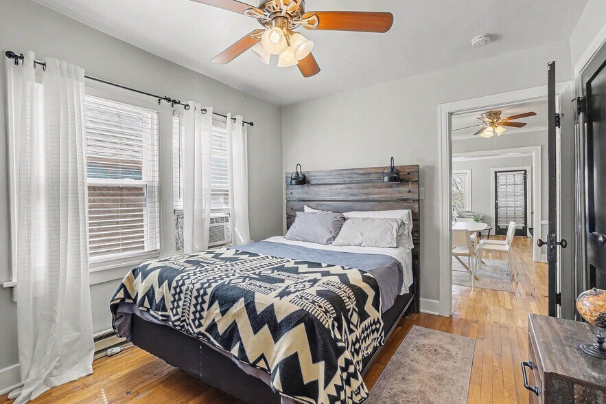 More Photos Of 4009-4015 Charlotte St, Kansas City Apartments For Sale