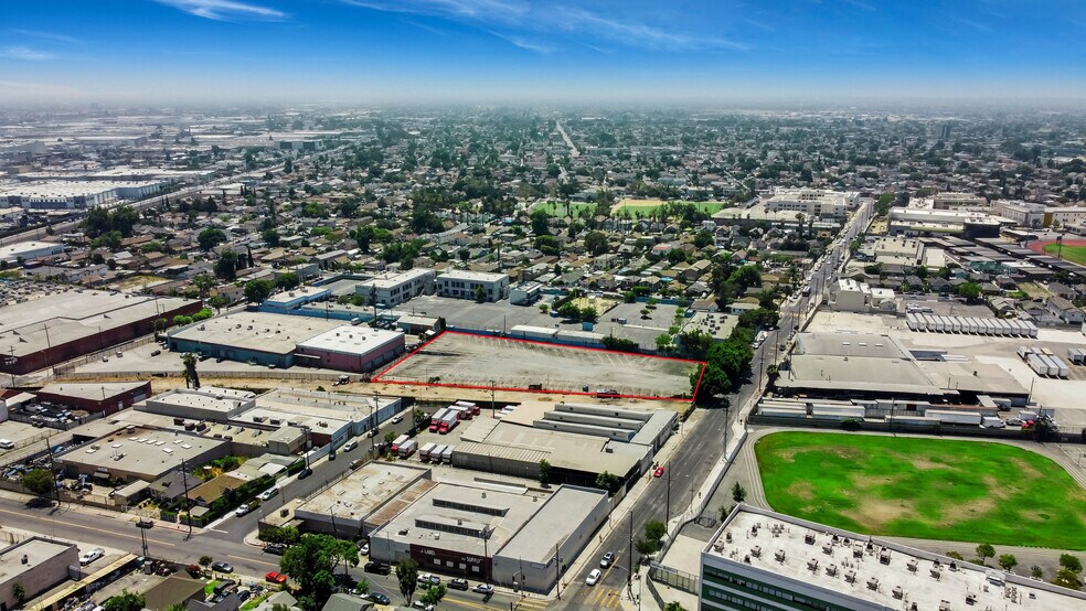 More Photos Of 2720 Compton Ave, Los Angeles Land For Sale