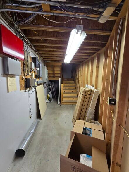 More Photos Of 2702 N Perry St, Spokane Office Residential For Sale