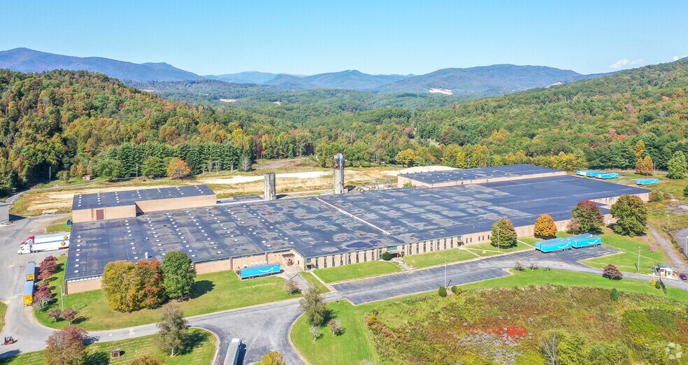 More Photos Of 165 One Genesis Way, Spruce Pine Warehouse For Sale